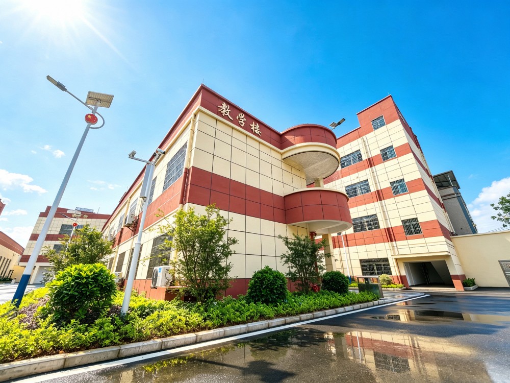 乐山孩子不听话专门教育学校怎么联系？本地培育机构选择指南
