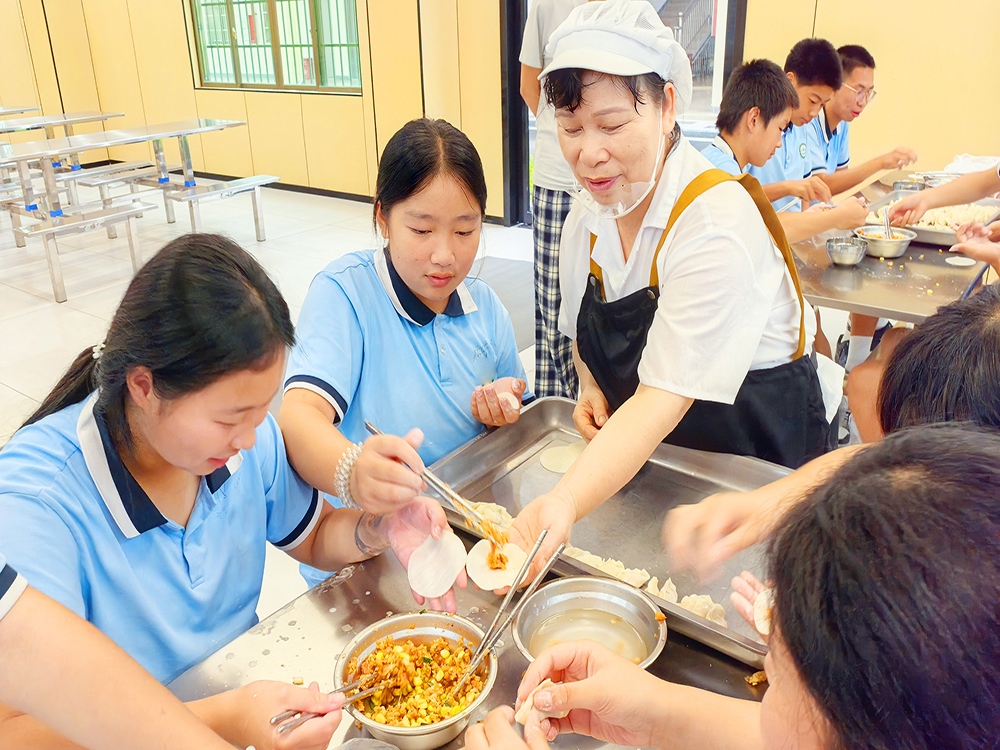 乐山孩子叛逆期培训机构怎么联系？寄宿素质机构测评盘点